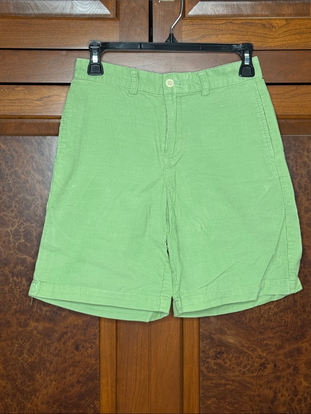 Boys vineyard vines, vintage, micro whale corduroy Light Green Casual Shorts
